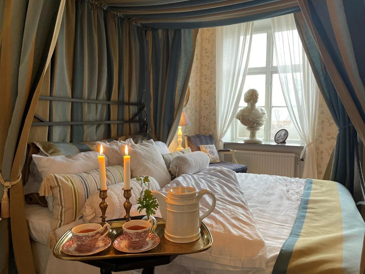 Floda  Naeaes Slott 게스트하우스 외부 사진