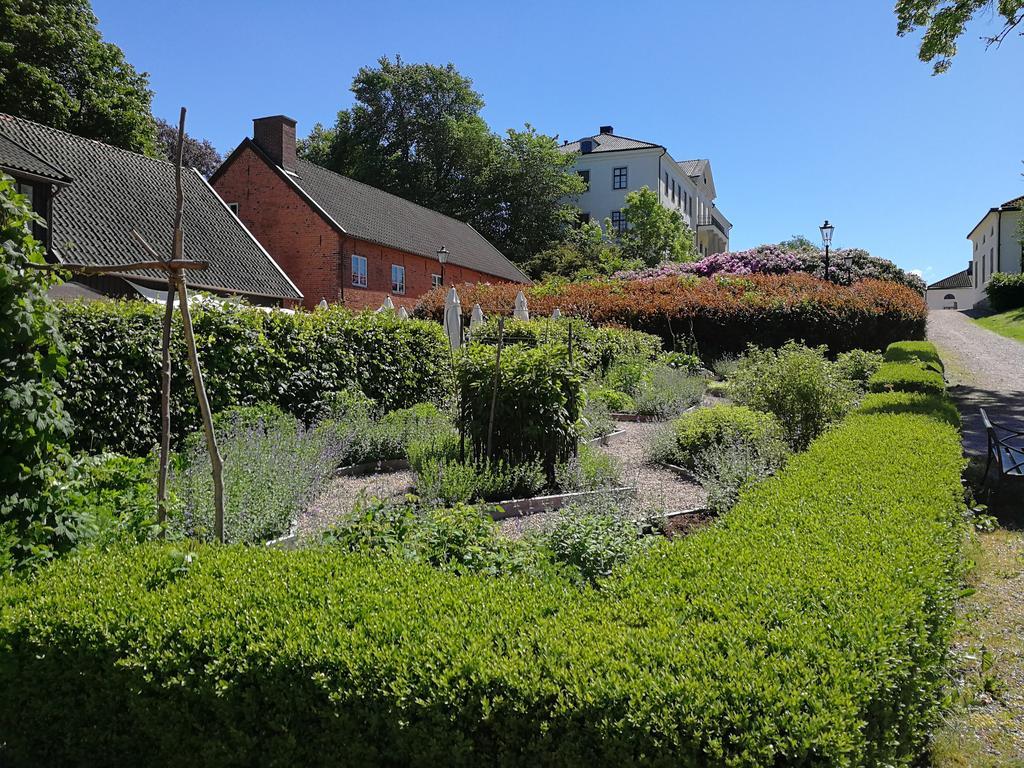 Floda  Naeaes Slott 게스트하우스 외부 사진