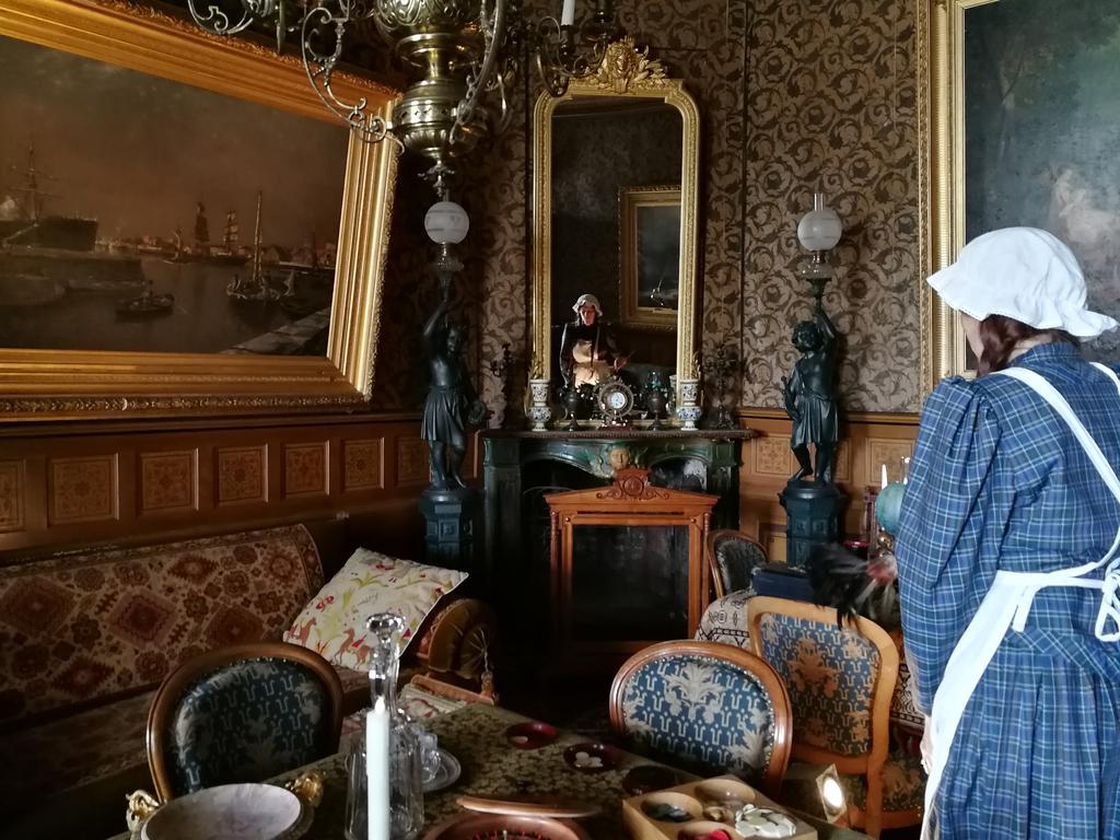 Floda  Naeaes Slott 게스트하우스 외부 사진